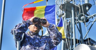Stire din Eveniment : Marinarii români, prezenți la Aeronautic Show 2019