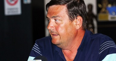 Stire din Sport : Percheziții la locuința lui Marin Condescu și la sediul clubului Pandurii Târgu Jiu