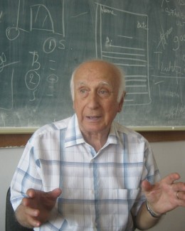 Stire din Cultură-Educație : "Să le fie rușine ministrului și profesorilor care au spus că-i predicativă"