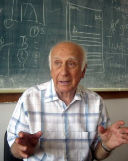 Stire din Cultură-Educație : Cinstim dascălii constănțeni de prestigiu:  Marin Petrișor