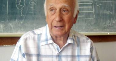 Stire din Cultură-Educație : Prof. Marin Petrișor demarează un impresionant proiect de cercetare