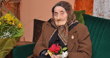 Stire din Social : Ea e cea mai vârstnică femeie din județ!