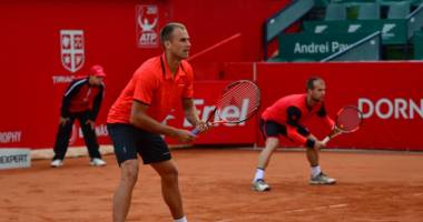 Stire din Sport : Tenis / Copil și Ungur au câștigat proba de dublu a turneului BRD Năstase Țiriac Trophy