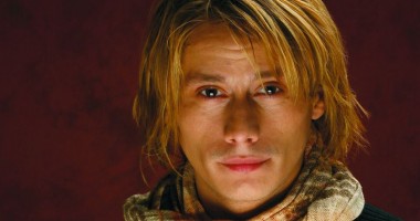 Stire din Eveniment : Actorul Marius Manole, dus de pe scenă la spital