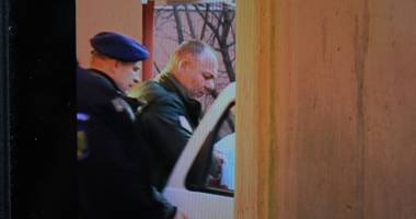 Flagrant DNA în Spitalul Județean Constanța. Șeful Clinicii de Chirurgie Vasculară, dr. Marius Militaru, și alți doi medici, reținuți pentru luare de mită - 2