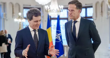 Stire din Actualitate : Nicușor Dan, discuție cu Mark Rutte: NATO transmite „solidaritate absolută” cu România