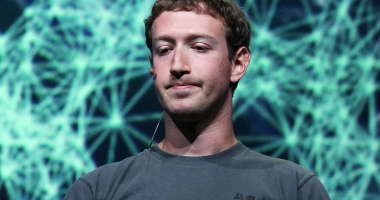 Stire din Tehnologie : Conturile lui Mark Zuckerberg au fost sparte