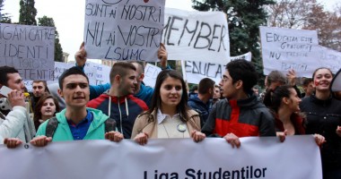 Constanța răscolită de marșul de protest al studenților și elevilor - 2