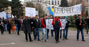 Constanța răscolită de marșul de protest al studenților și elevilor - 4