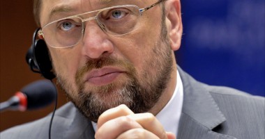 Stire din Politică-Administrație : Președintele Parlamentului European CRITICĂ România