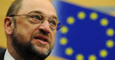 Stire din Politică-Administrație : Martin Schulz îi cere lui Victor Ponta să își retragă declarațiile despre europarlamentarul Brok