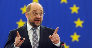 Stire din Actualitate : Parlamentul European recomandă blocarea fondurilor europene pentru Bulgaria