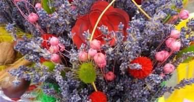 Stire din Social : Mărțișoare, accesorii handmade și cadouri speciale, la Târgul de Mărțișor