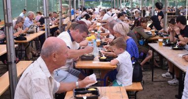 Hramul Bisericii Adormirea Maicii Domnului, sărbătorit în comuna Cumpăna. Trei copilași au fost creștinați - 7
