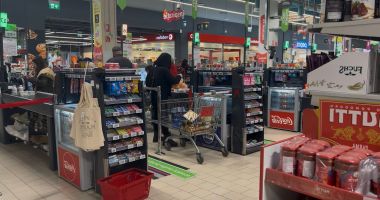 Supermarket sau piață? Constănțenii vânează oferte ca să facă față scumpirilor de Crăciun - 2