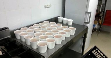 Stire din Social : Masă caldă pentru 1.000 de persoane, de Buna Vestire