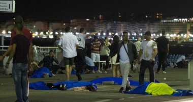 IMAGINI ȘOCANTE CU MĂCELUL DIN FRANȚA / Peste 84 de morți, inclusiv copii - 21