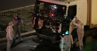 IMAGINI ȘOCANTE CU MĂCELUL DIN FRANȚA / Peste 84 de morți, inclusiv copii - 4