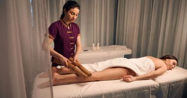 Stire din Sănătate : De ce masajul picioarelor ar trebui să devină rutina voastră zilnică