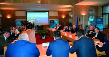 Stire din Economie : Masă rotundă dedicată transportului trans-caspic spre portul Constanța