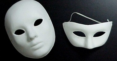 Stire din Cultură-Educație : Teatrul "Oleg Danovski"/"Cei 4 mari «B»"