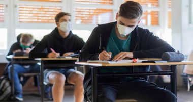 Stire din Cultură-Educație : Bacalaureat 2020, sesiunea specială. 141 de absolvenți ai clasei a XII-a susțin astăzi proba de Limba română