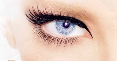 Stire din Diverse : Atenție! Mascara, sursă imensă de microbi