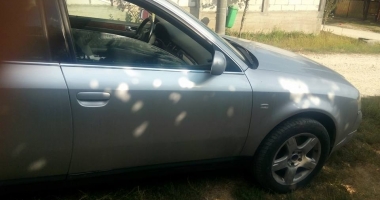 O femeie a încercat să-și vândă mașina, dar "cumpărătorul" i-a furat-o. Polițiștii constănțeni îl caută pe bărbat - 2