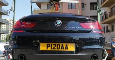 Stire din Eveniment : AMENDĂ pentru PLĂCUȚA DE ÎNMATRICULARE CU OBSCENITĂȚI!
