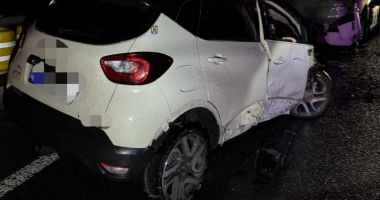 Stire din Eveniment : Urmărită de poliție pentru că a furat o mașină, o femeie a murit după ce s-a izbit de un camion