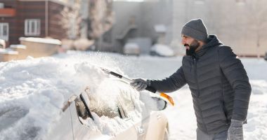 Stire din Social : Nu ți-ai deszăpezit mașina încă ? Uite ce amendă poți primi