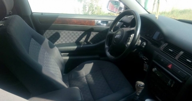 O femeie a încercat să-și vândă mașina, dar "cumpărătorul" i-a furat-o. Polițiștii constănțeni îl caută pe bărbat - 3