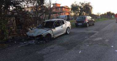 Stire din Actualitate : INCENDIAZĂ MAȘINILE CU NUMERE DE ROMÂNIA. ANCHETĂ ÎN ROMA!