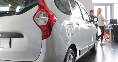 Stire din Economie : Vrei să-ți cumperi o mașină nouă? Iată cum poți obține banii necesari