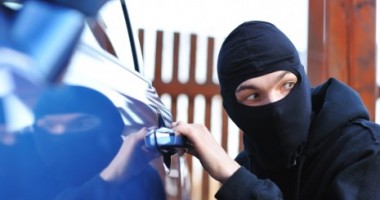 Stire din Eveniment : Autoturisme furate din străinătate, "pescuite" de pe străzile Constanței