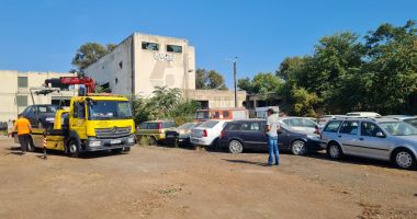 Război declarat „rablelor” abandonate și fără stăpân! Poliția le ridică, oamenii se revoltă - 2