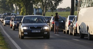Accidente în lanț și circulație bară la bară spre litoral RUTE OCOLITOARE