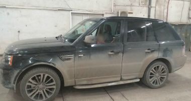 Stire din Eveniment : Piața mașinilor second-hand, înfloritoare. Sute de mașini furate din Europa, oprite la frontieră