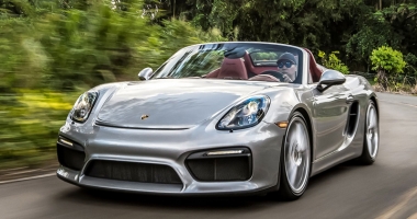 Românii au cumpărat sute de mașini noi Porsche și Jaguar în 2016