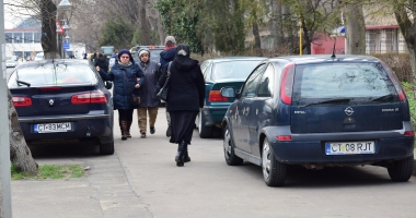 PRIMĂRIA CONSTANȚA, POLIȚIA RUTIERĂ, CE FACEM CU TROTUARELE? / Galerie foto din buricul Constanței - 3