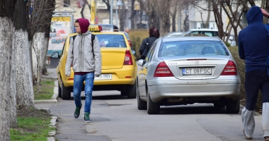 PRIMĂRIA CONSTANȚA, POLIȚIA RUTIERĂ, CE FACEM CU TROTUARELE? / Galerie foto din buricul Constanței - 4