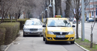 PRIMĂRIA CONSTANȚA, POLIȚIA RUTIERĂ, CE FACEM CU TROTUARELE? / Galerie foto din buricul Constanței - 5