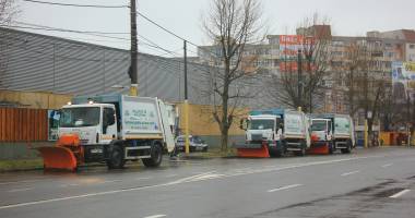 COD PORTOCALIU de viscol, la Constanța / Sărărițele împrăștie material antiderapant