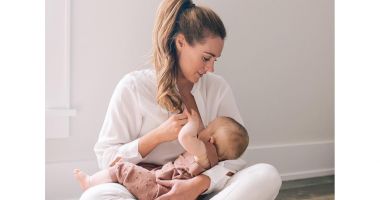 Stire din Sănătate : Mastita, mai des întâlnită la femeile care alăptează