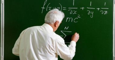 Stire din Social : Măsura de eliberare din funcție a angajaților pensionabili, amânată până la finalul anului