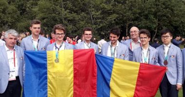 Stire din Cultură-Educație : Performanță de excepție! Aur constănțean la Olimpiada Internațională de Matematică