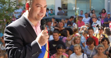 Toți elevii din Năvodari au primit rechizite în prima zi de școală - 2