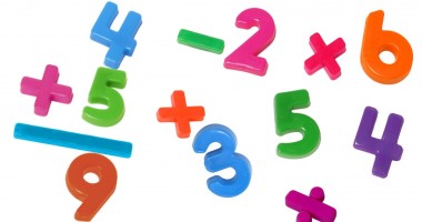 Stire din Actualitate : Actriță PORNO, pe coperta manualului de matematică