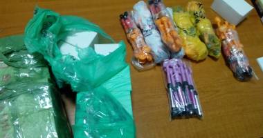 Materiale stomatologice, confiscate de vameși - 2