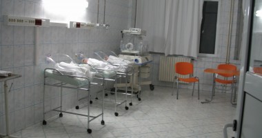 Stire din Sănătate : Criză în maternitățile din țară: fără medicamente și aparatură!